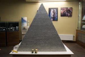 Lietuvių Gineso (Guinness) rekordai. Monetų piramidė