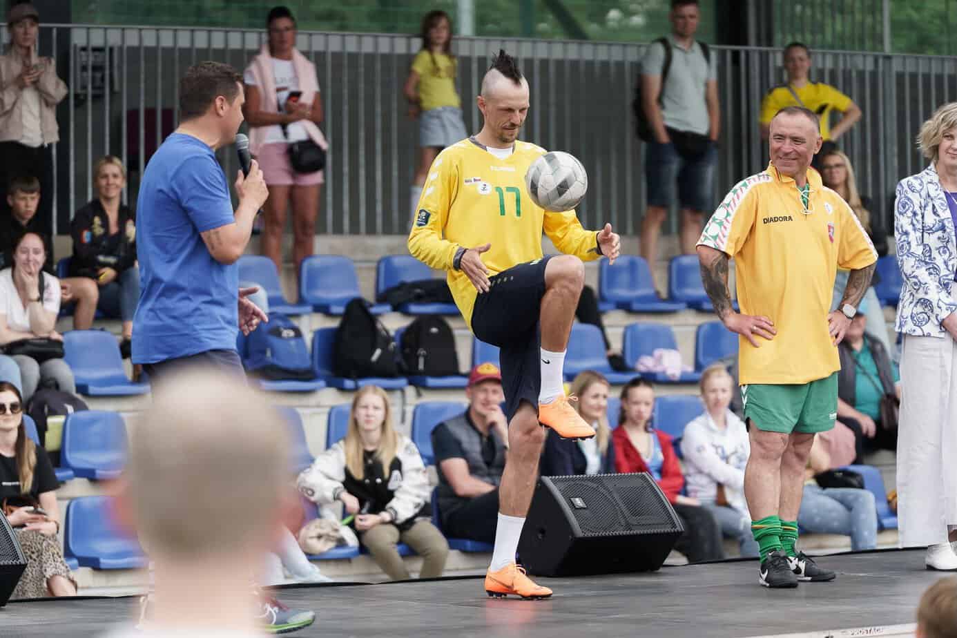 Lietuvos rekordas: Masiškiausia futbolo pamoka